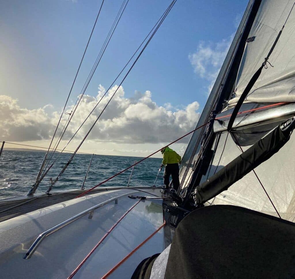 Stage voilier en Bretagne : progressez en conditions réelles